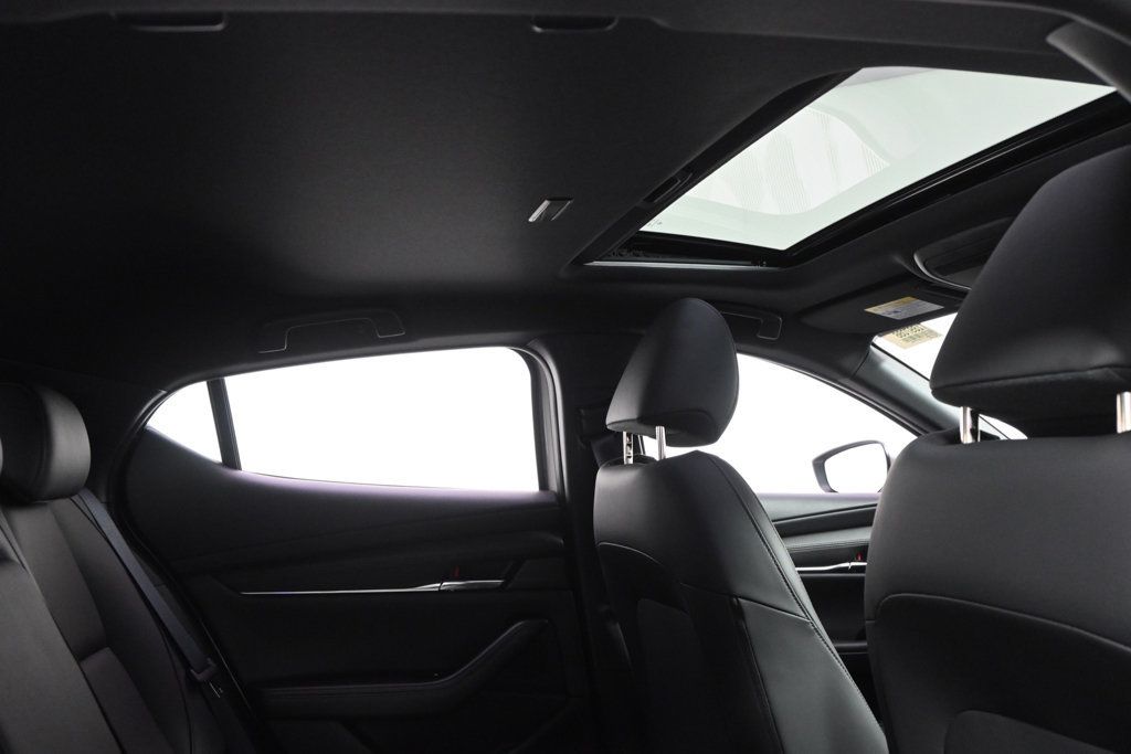 New 2026 MAZDA MAZDA3 2.5 S Hatchback w/ Premium Pkg FWD image 17