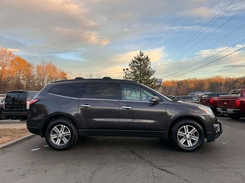 Used 2015 Chevrolet Traverse LT image 4