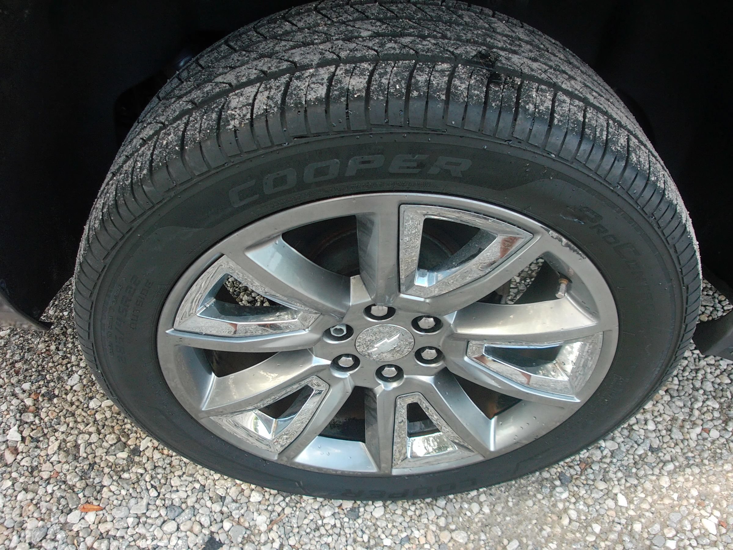Used 2015 Chevrolet Suburban LTZ RWD image 56