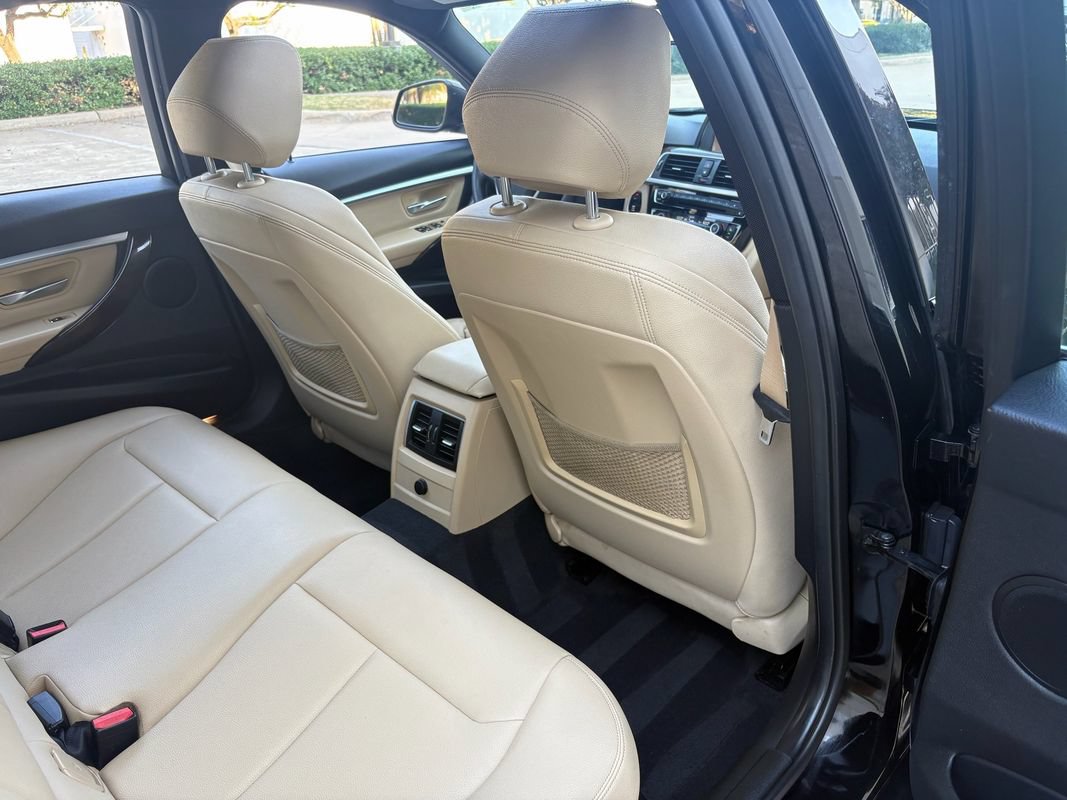 Used 2017 BMW 330i Sedan RWD image 31