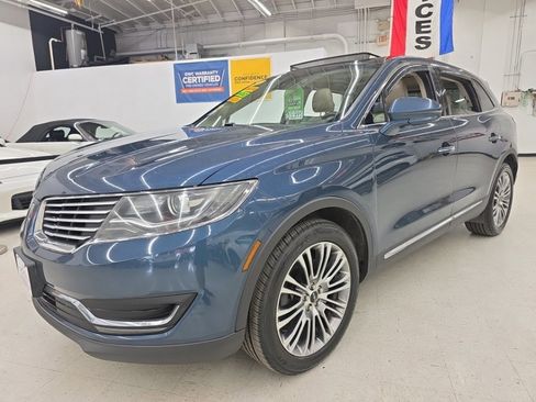 Used 2016 Lincoln MKX Reserve w/ Climate Package AWD/4WD image 4