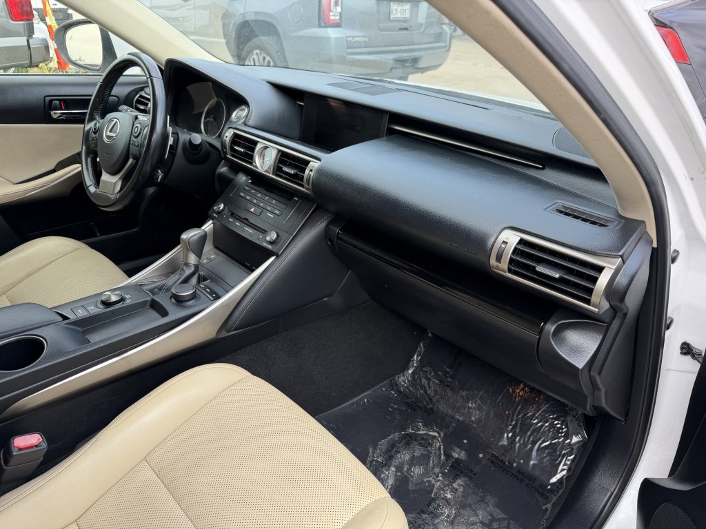 Used 2016 Lexus IS 350 RWD image 19