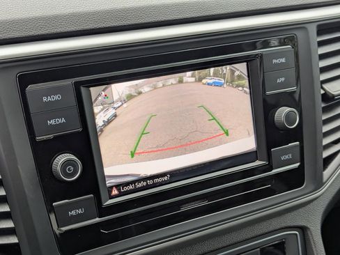 Certified 2023 Volkswagen Atlas Cross Sport SE image 19