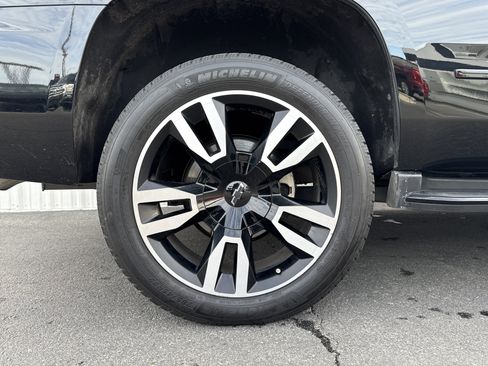 Used 2020 Chevrolet Tahoe Premier image 35