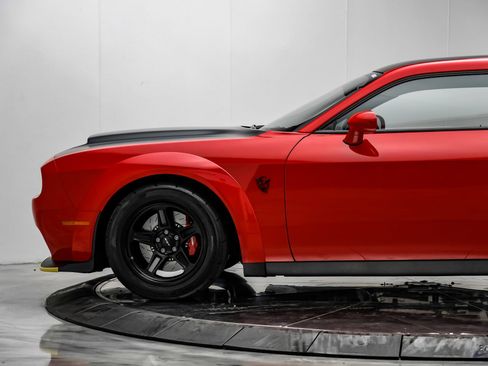 Used 2018 Dodge Challenger SRT Demon RWD image 9