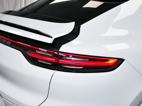 Used 2023 Porsche Cayenne Turbo S image 93