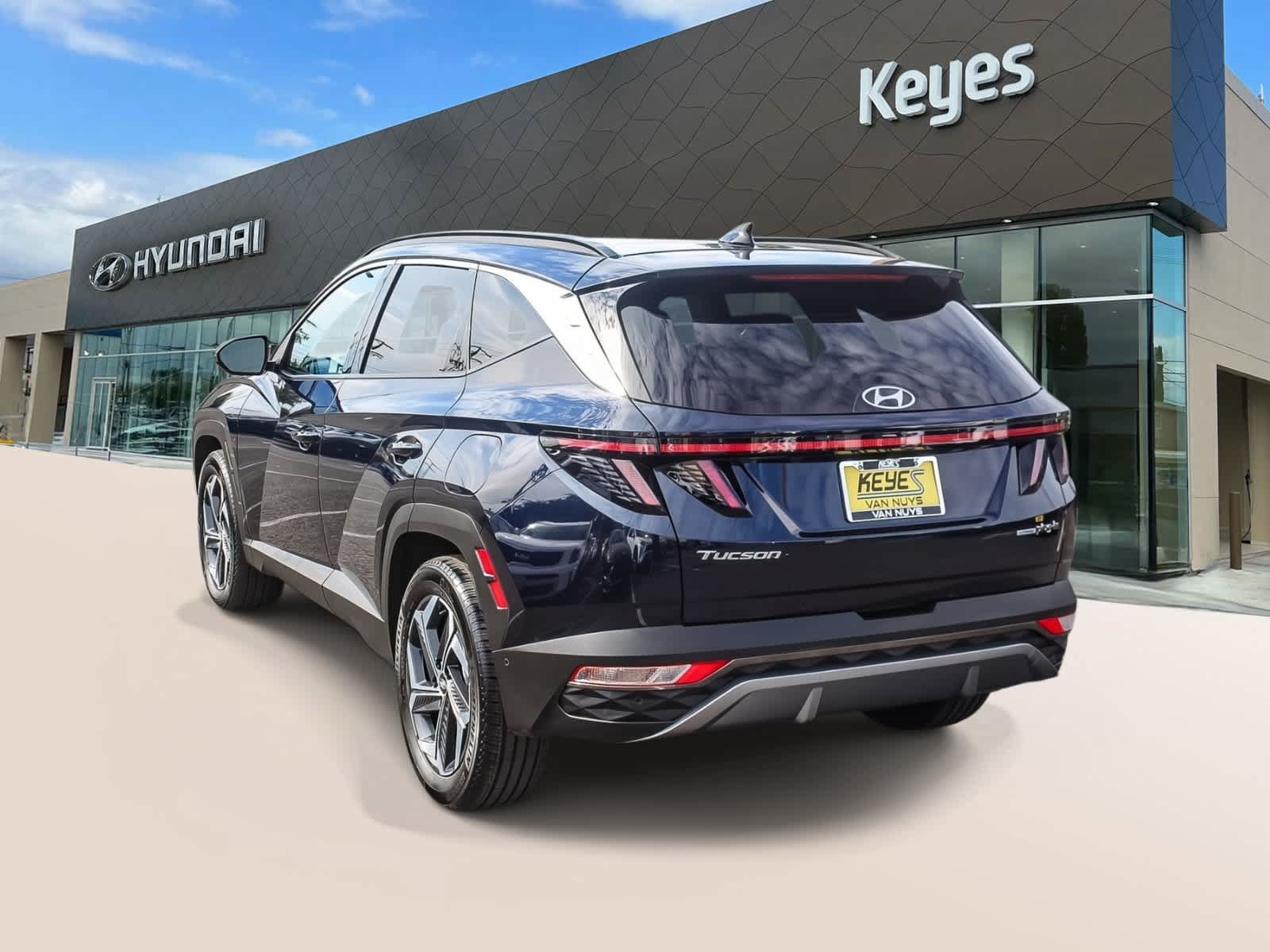 Certified 2023 Hyundai Tucson Limited AWD/4WD image 7
