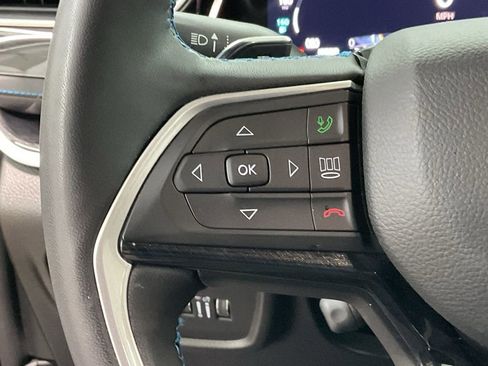 Used 2023 Jeep Grand Cherokee Trailhawk w/ Luxury Tech Group III image 9