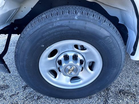 Used 2025 Chevrolet Express 2500 Extended w/ Communications Package image 13