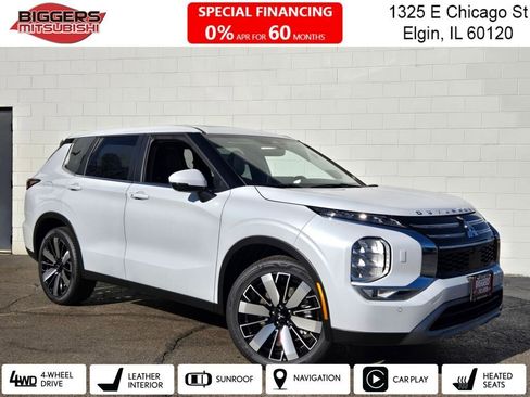 New 2025 Mitsubishi Outlander SE image 1