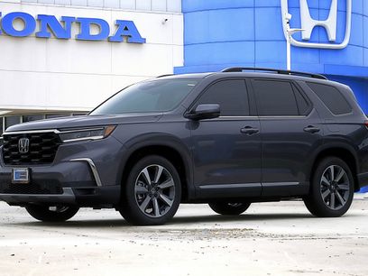 Used 2025 Honda Pilot Elite