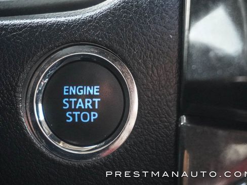 Used 2024 Toyota 4Runner TRD Off-Road Premium image 32