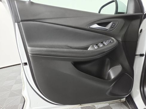 Used 2021 Buick Encore GX Select FWD image 13