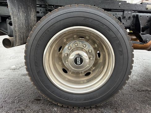 Used 2017 RAM 5500 Tradesman w/ Power & Remote Entry Group image 17