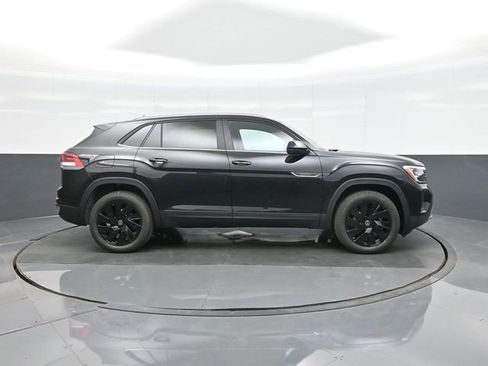 New 2026 Volkswagen Atlas Cross Sport SE AWD/4WD image 8