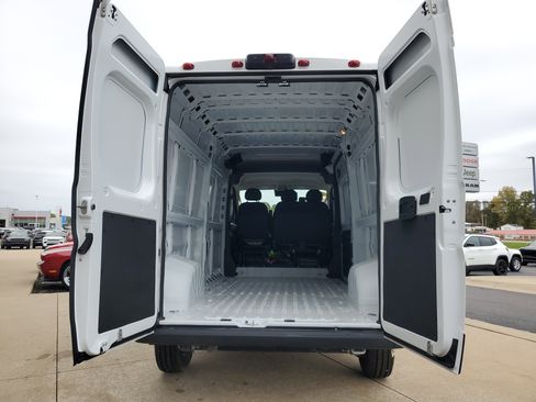 Used 2025 RAM ProMaster 2500 image 22