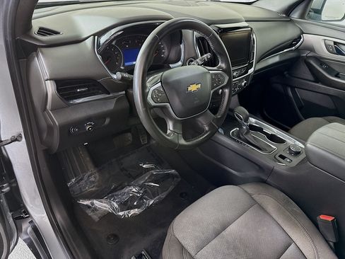 Used 2023 Chevrolet Traverse LT FWD image 23