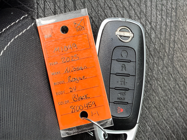 Used 2025 Nissan Rogue SV AWD/4WD image 34