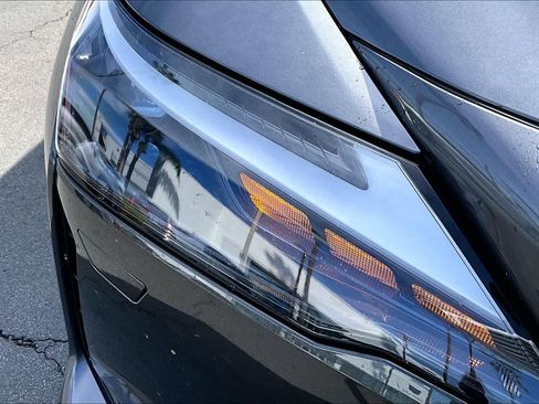 Used 2023 Lexus RZ 450e Premium w/ Technology Package image 27