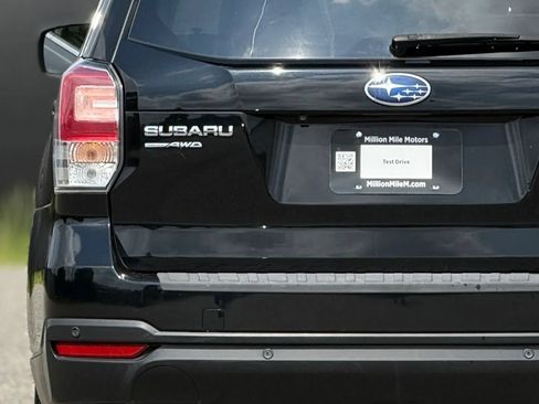 Used 2017 Subaru Forester 2.5i Limited AWD/4WD image 13
