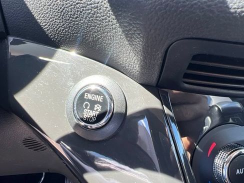 Used 2015 Ford Escape Titanium w/ Equipment Group 301A AWD/4WD image 30