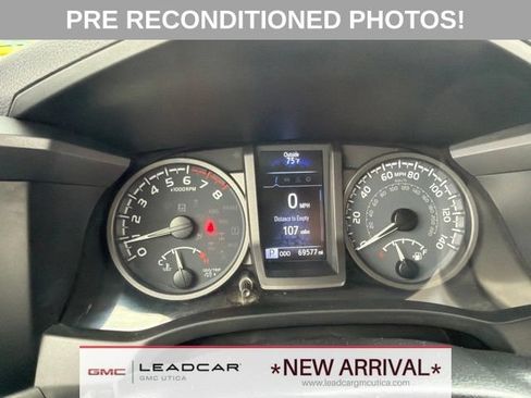 Used 2023 Toyota Tacoma TRD Off-Road w/ Black Out Package (TMS) AWD/4WD image 21