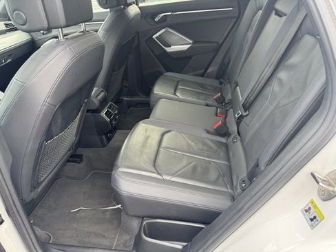 Used 2024 Audi Q3 2.0T Premium image 8