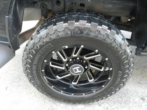 Used 2019 RAM 2500 Big Horn w/ Black Appearance Package AWD/4WD image 24