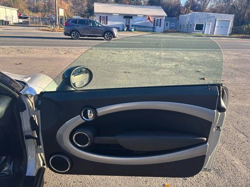 Used 2015 MINI Cooper Roadster S image 17