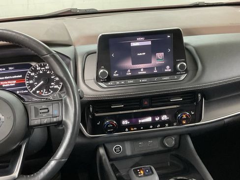 Used 2021 Nissan Rogue SV w/ Premium Package AWD/4WD image 13