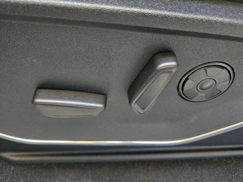 Used 2024 Ford F250 Platinum AWD/4WD image 26