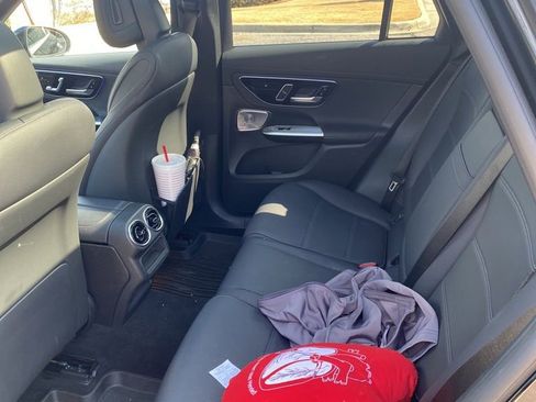 Used 2023 Mercedes-Benz GLC 300 image 8