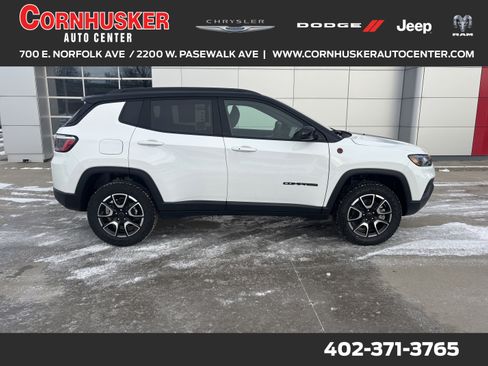 New 2026 Jeep Compass Trailhawk image 1
