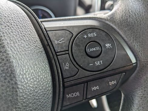 Used 2024 Toyota RAV4 LE image 43