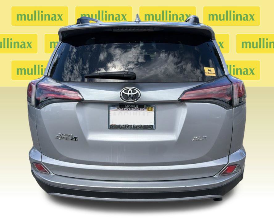 Used 2017 Toyota RAV4 XLE FWD image 10