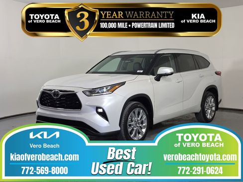 Used 2024 Toyota Highlander Limited FWD image 1