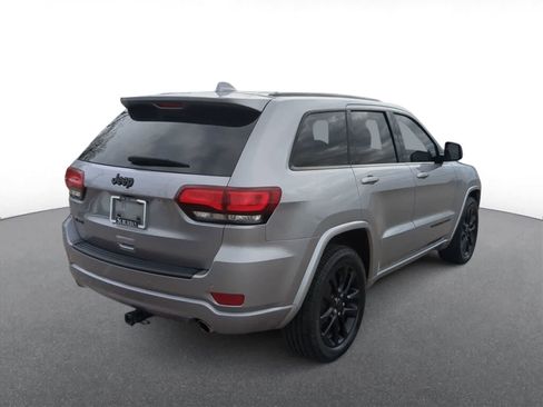 Certified 2020 Jeep Grand Cherokee Altitude AWD/4WD image 8