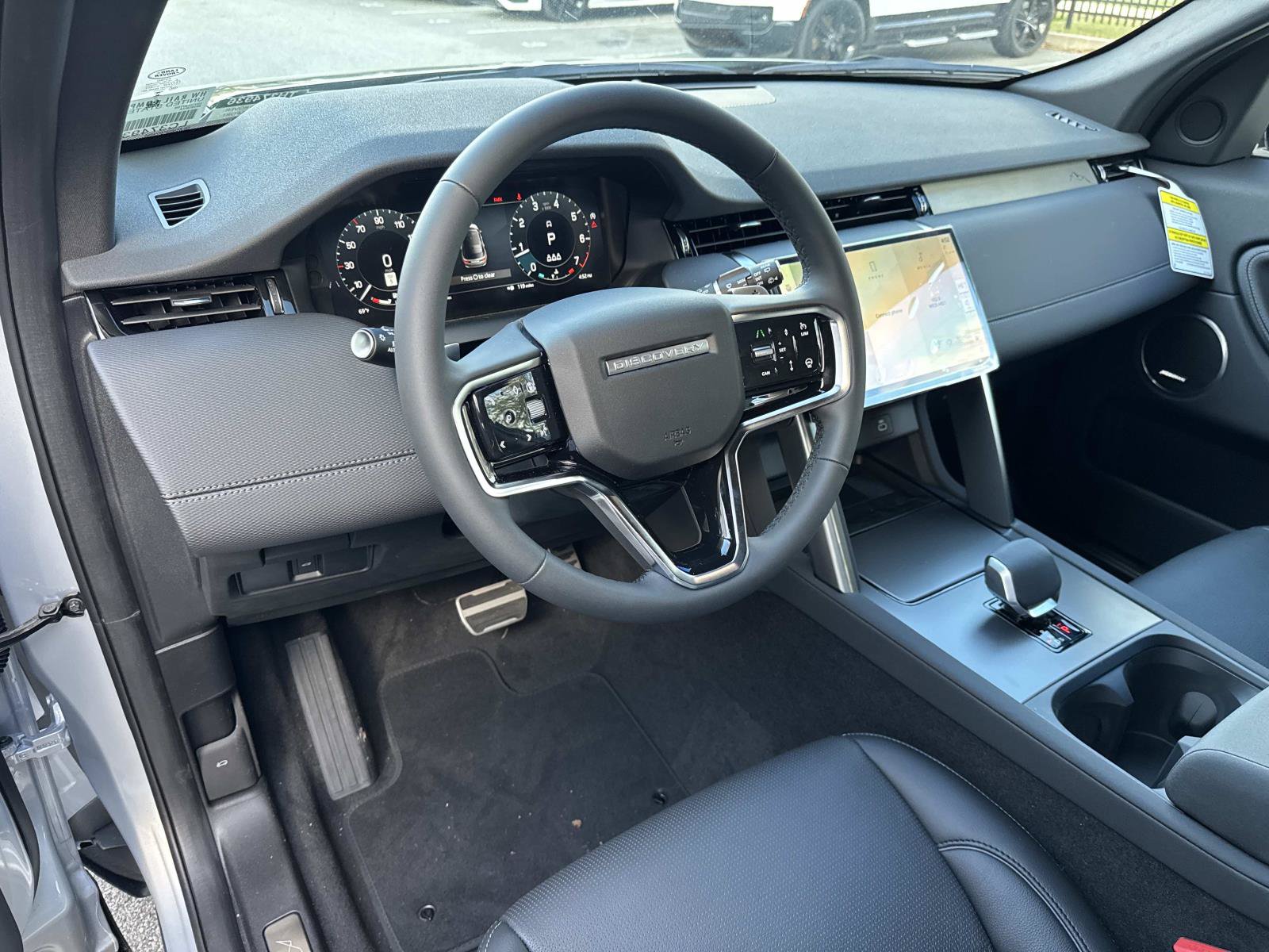 Used 2026 Land Rover Discovery Sport Landmark AWD/4WD image 23