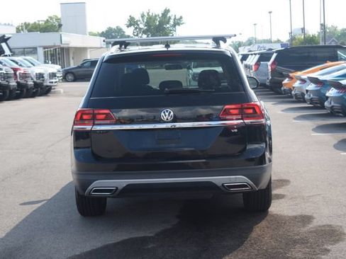 Used 2018 Volkswagen Atlas Launch Edition FWD image 26