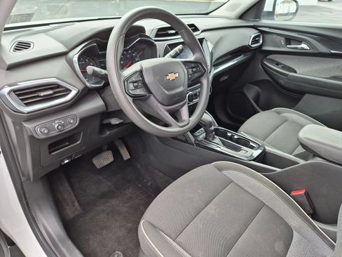 Certified 2023 Chevrolet TrailBlazer LT w/ Convenience Package AWD/4WD image 10