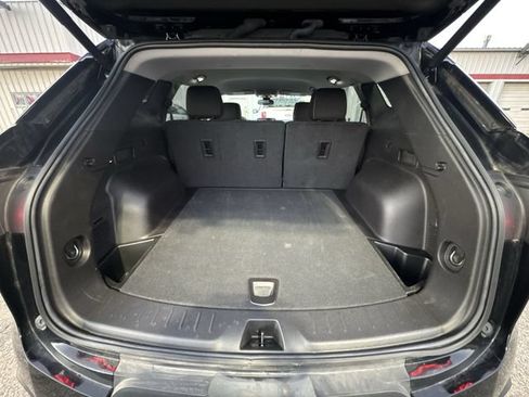 Used 2023 Chevrolet Blazer LT w/ Convenience Package FWD image 23