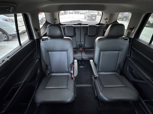 Used 2021 Volkswagen Atlas SE w/ Panoramic Sunroof Package image 13