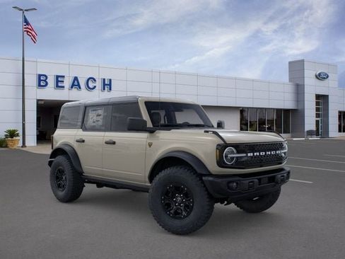 New 2026 Ford Bronco Badlands AWD/4WD image 7