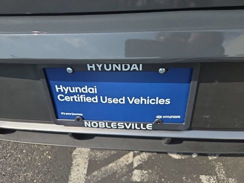 Used 2025 Hyundai Elantra Hybrid FWD image 11