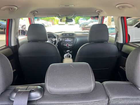 Used 2017 Kia Soul + w/ Designer's Package FWD image 11