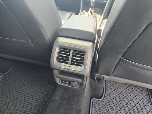 Used 2020 Volkswagen Tiguan SEL Premium R-Line w/ 3rd Row Seat Package AWD/4WD image 24