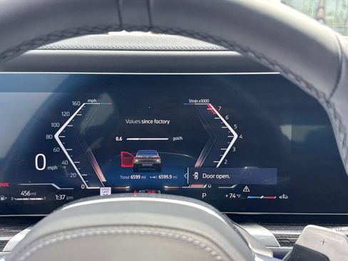 Used 2026 BMW 740i w/ Premium Package image 19