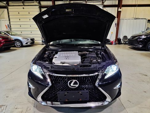 Used 2016 Lexus ES 350 w/ Premium Package w/Wood Trim FWD image 49