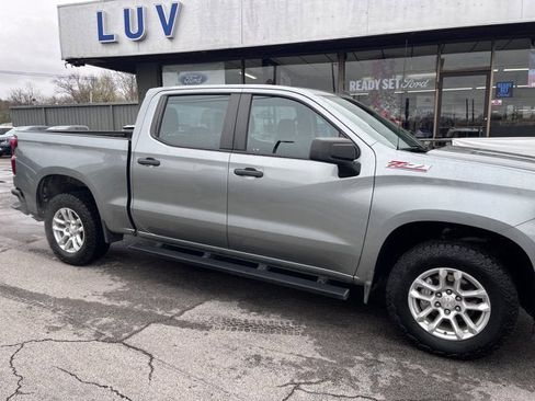 Used 2024 Chevrolet Silverado 1500 W/T w/ Z71 Off-Road Package image 2