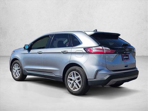 Used 2023 Ford Edge SEL image 7